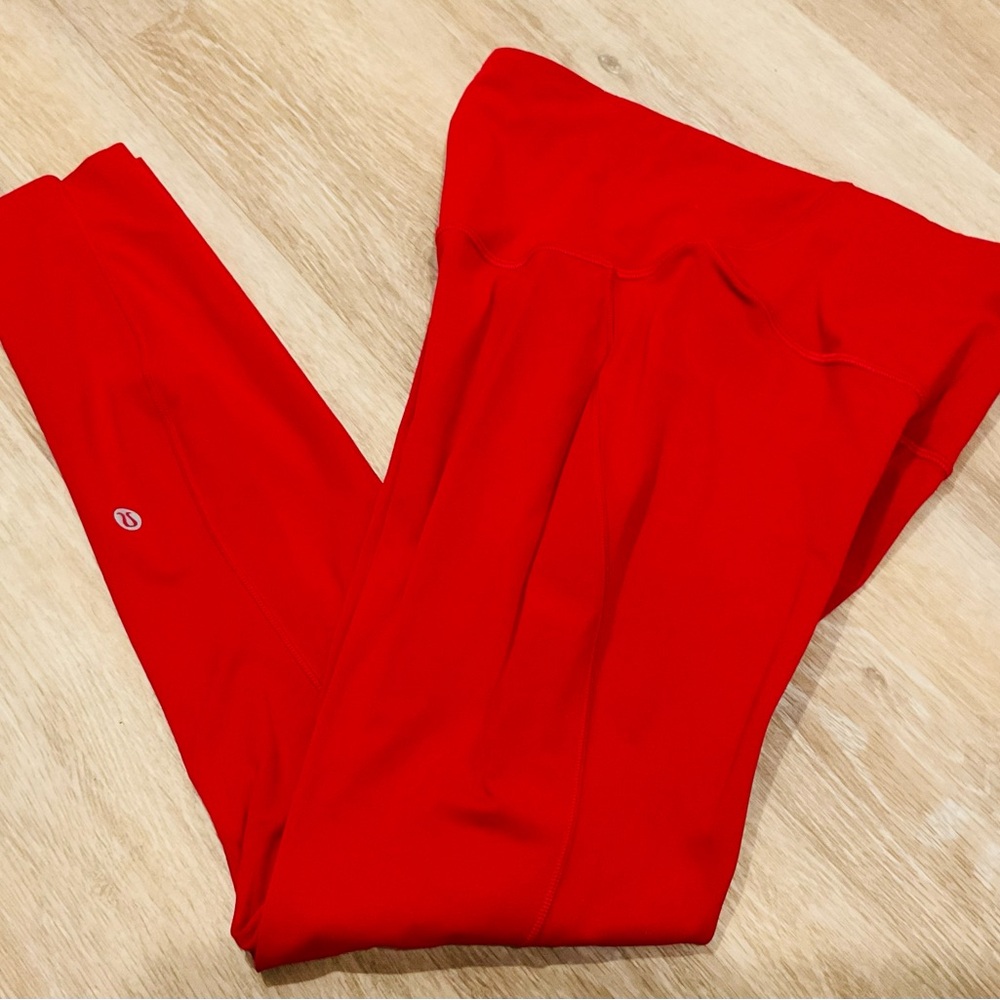 Lululemon Scarlet Activewear Leggings 23” length, woman’s size 6